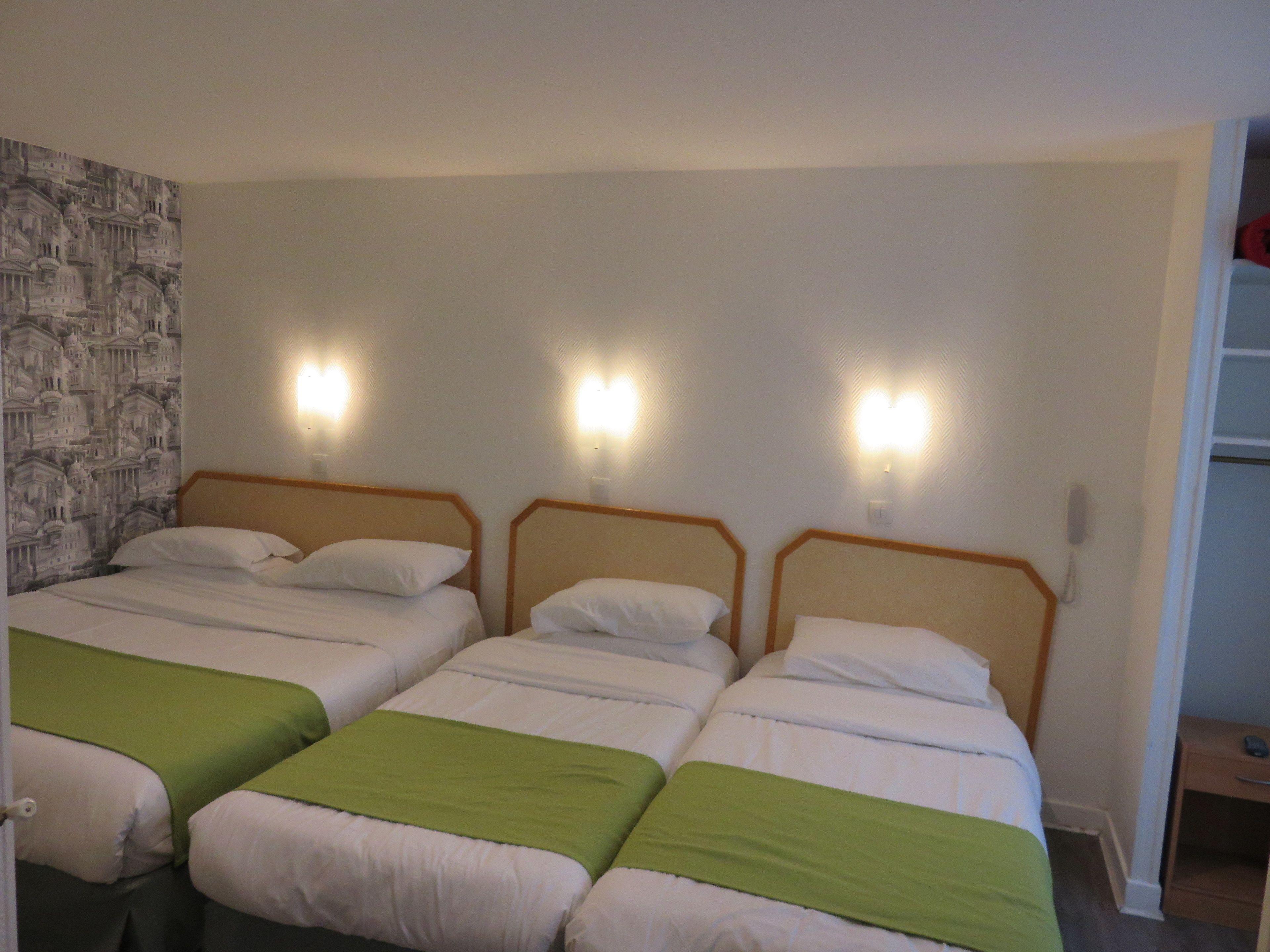 Mary's Republique Hotel 2*