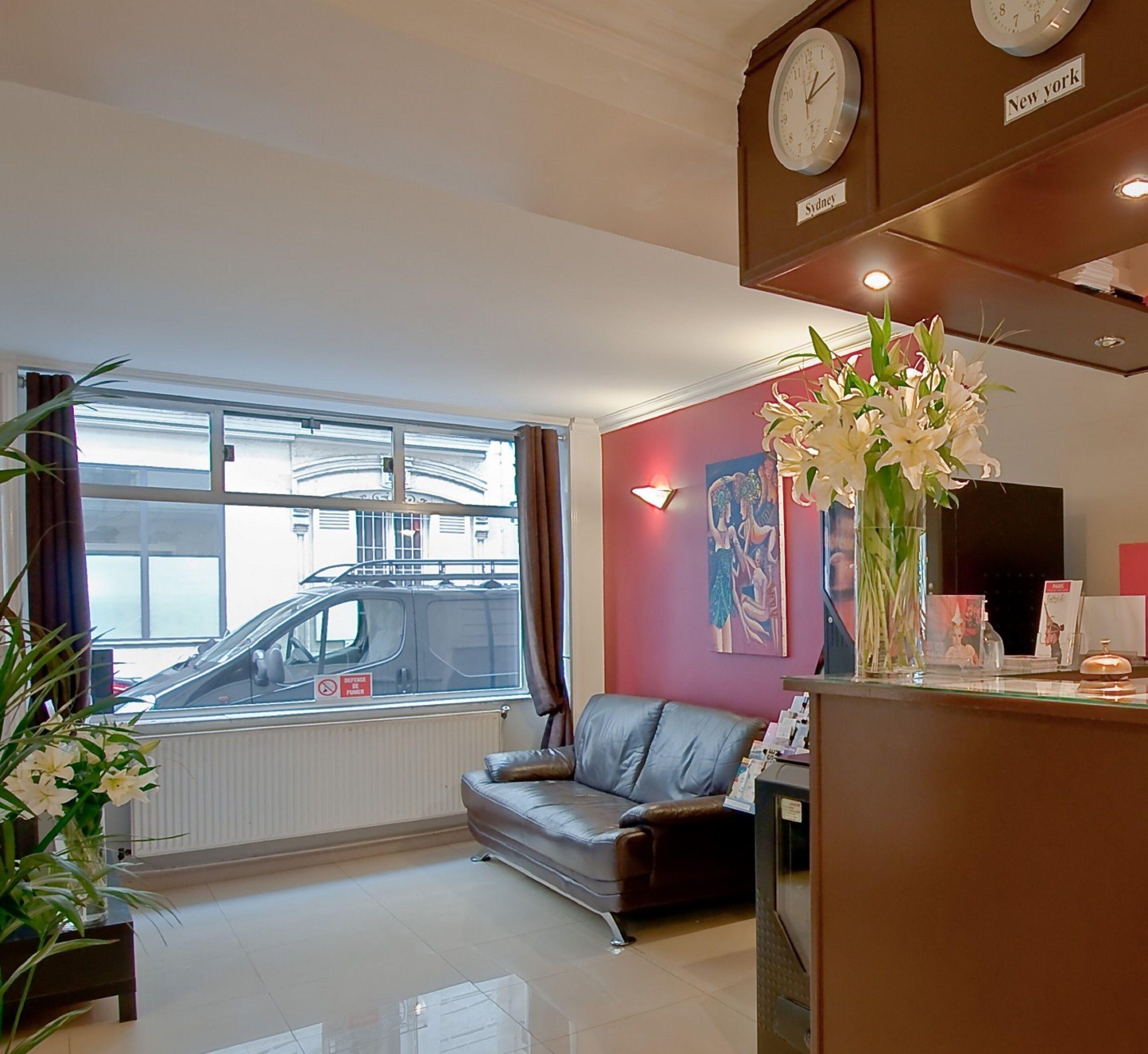 Hotel Mary's Republique 2*