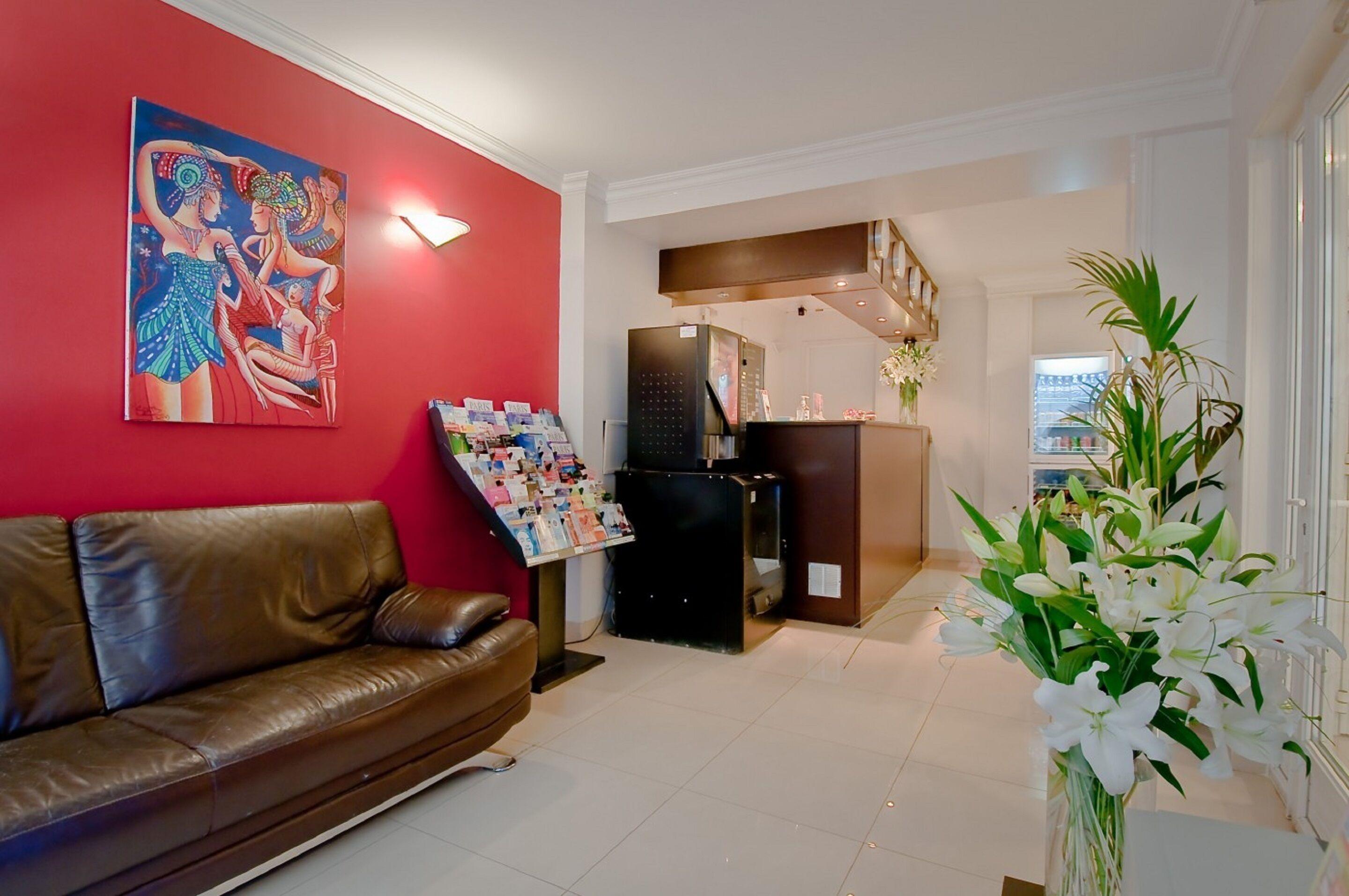 Hotel Mary's Republique 2*