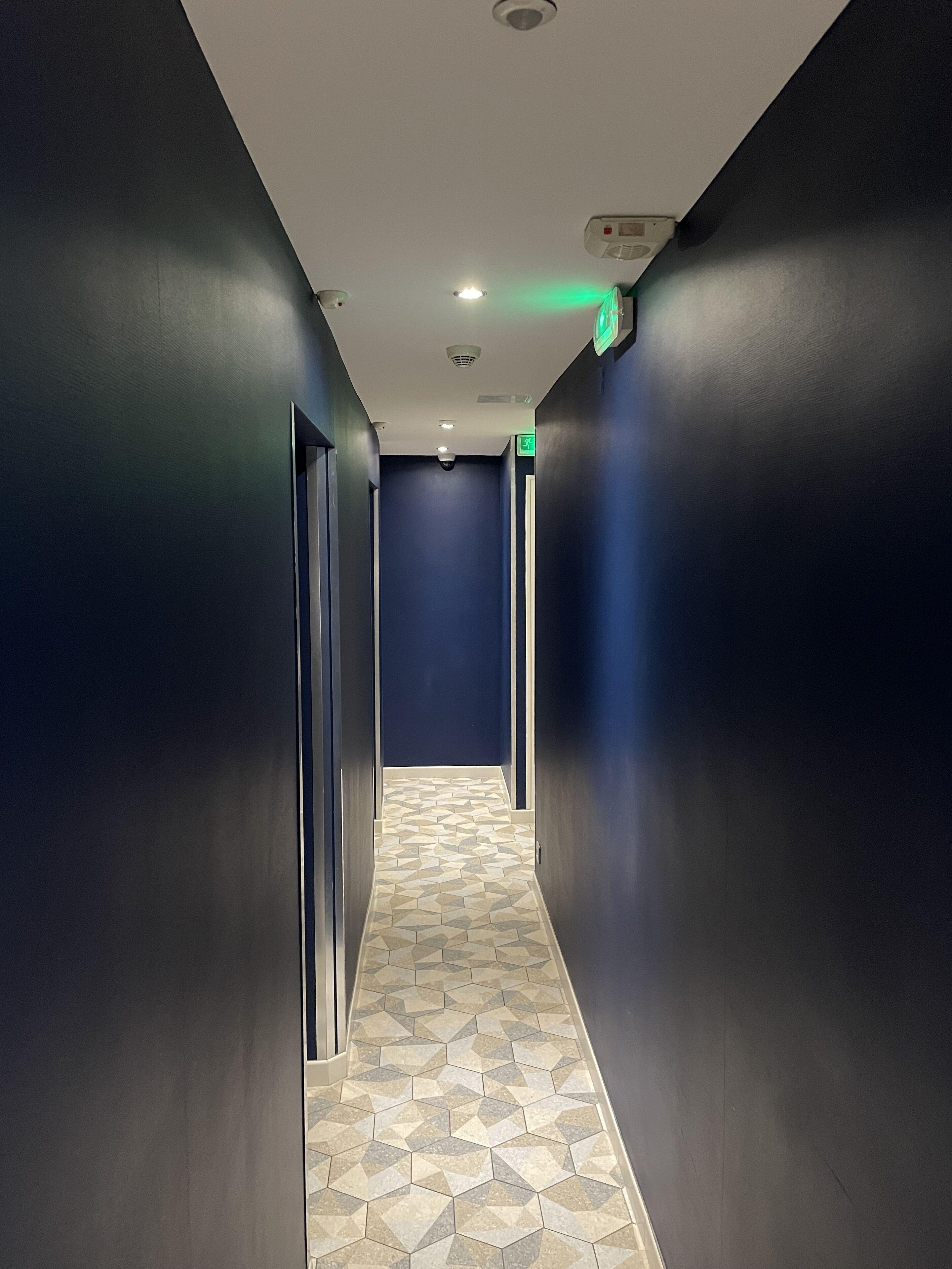 Mary's Republique 2* Paris