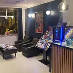 Mary\'s Hotel République