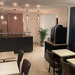 Hotel Mary's Republique 2*