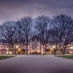 Mary's Republique