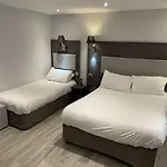 Hotel Mary's Republique Paris