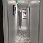 Hotel Mary's Republique Paris