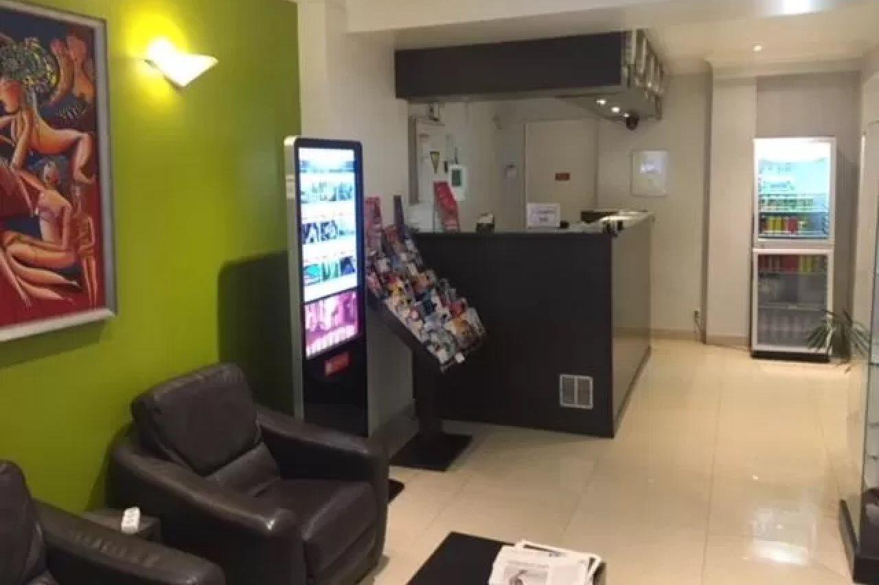 Mary's République Hotel 2*