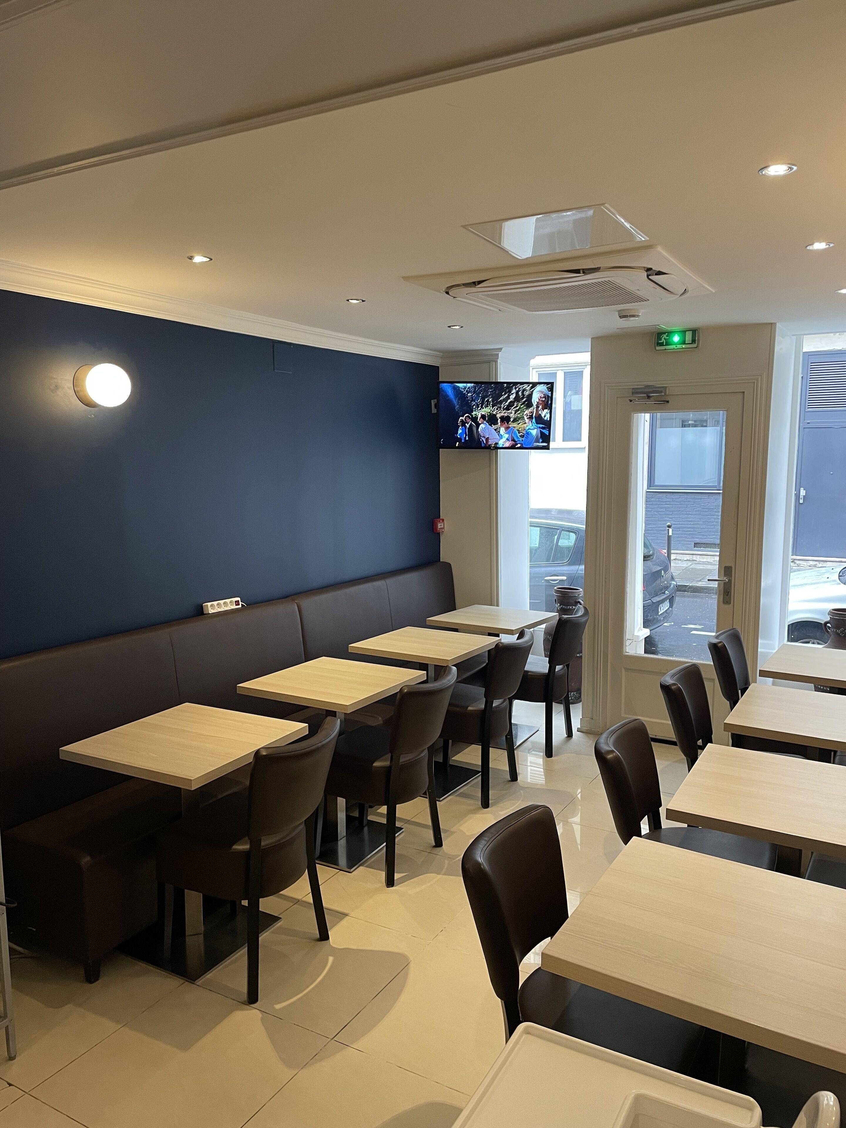 Mary's République Hotel